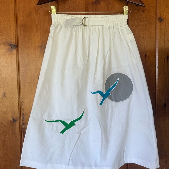 Vintage 80s White Skirt with Seagull Appliqué - Picture 1 of 5